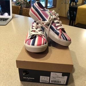 NWT, CREWCUTS girls sz 2Y Seavees never worn.